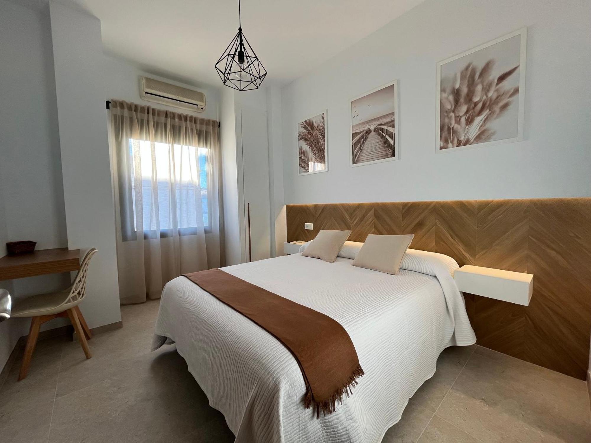 Hostal Parador De Los Llanos Torreorgaz 외부 사진