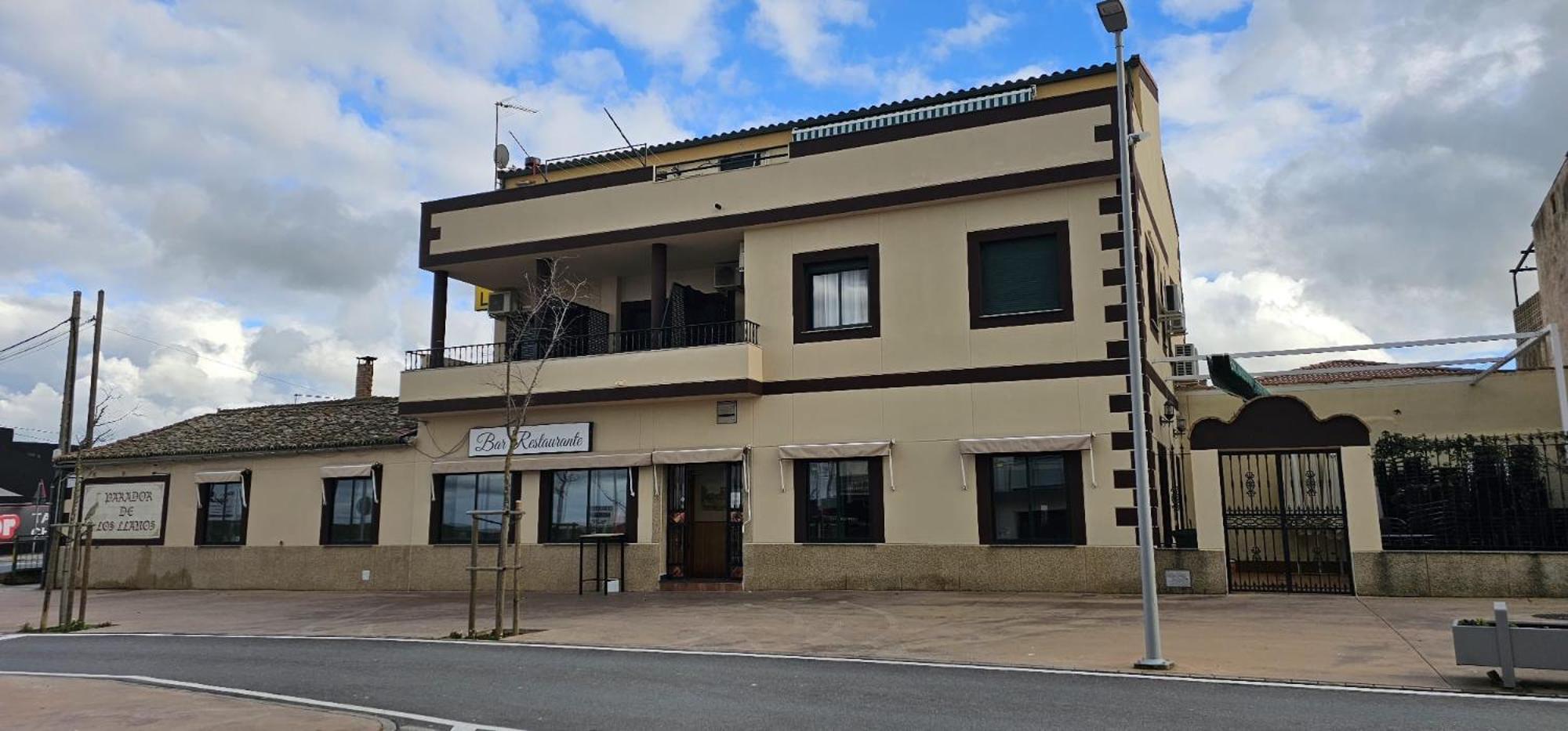 Hostal Parador De Los Llanos Torreorgaz 외부 사진