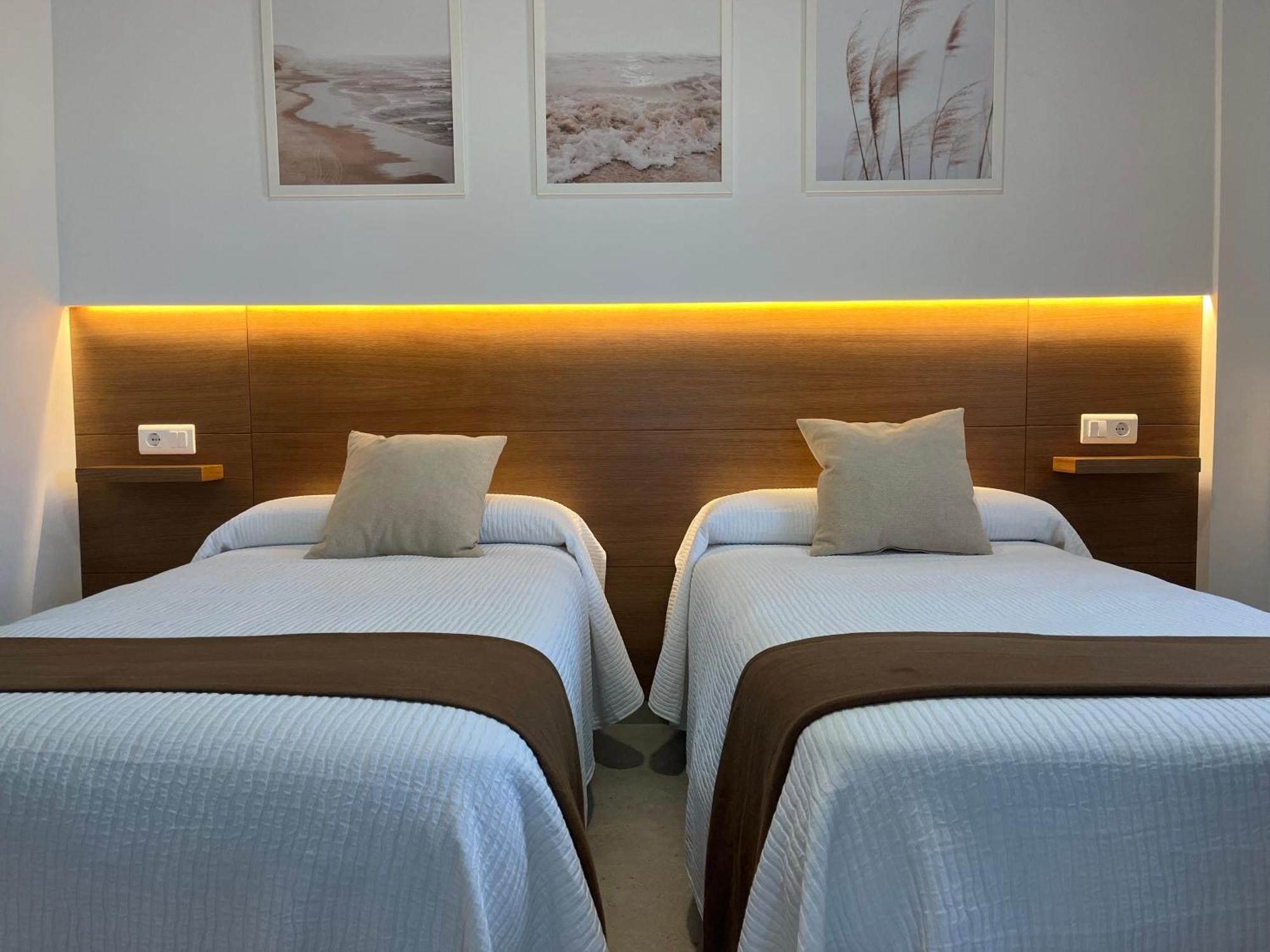Hostal Parador De Los Llanos Torreorgaz 외부 사진
